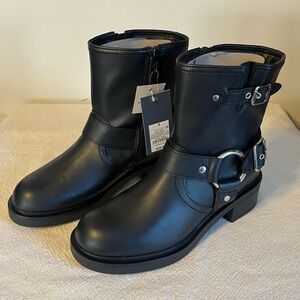 UNIVERSAL THREAD Women's Connor Ankle Boots